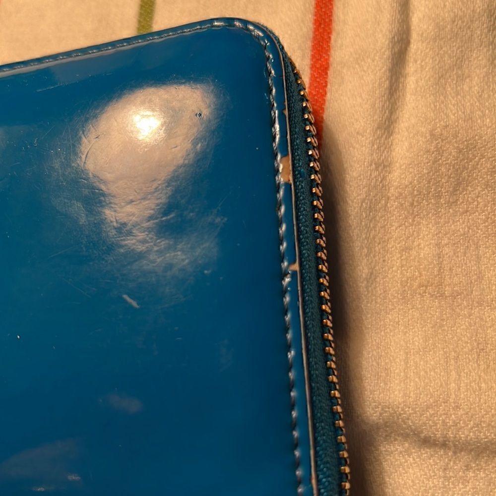 Kate Spade Patent Wallet - Picture 2 of 12